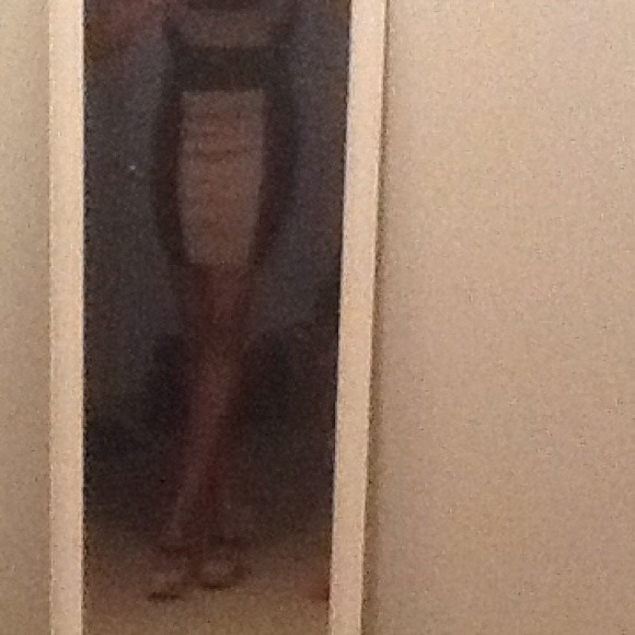 BCBG MAXAZRIA - Picture 2 of 2