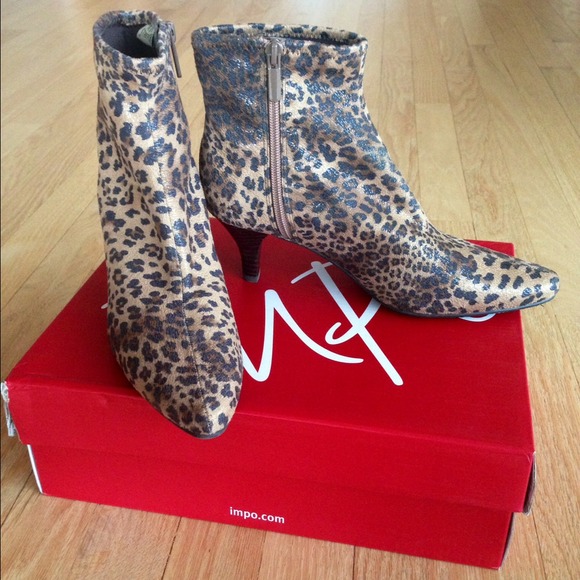 Suede Cheetah Pumps! Sparkly!