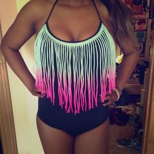 💰REDUCED 💰 string suit