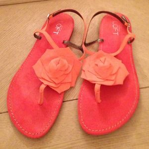 Ann Taylor cute suede Sandals