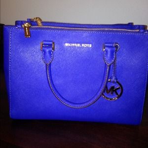 Authentic MIchael Kors Sutton bag