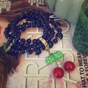 Betsey Johnson stretchy bracelet