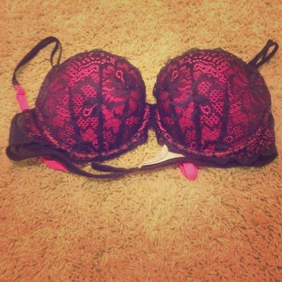 Theriansmom VS Date Bras
