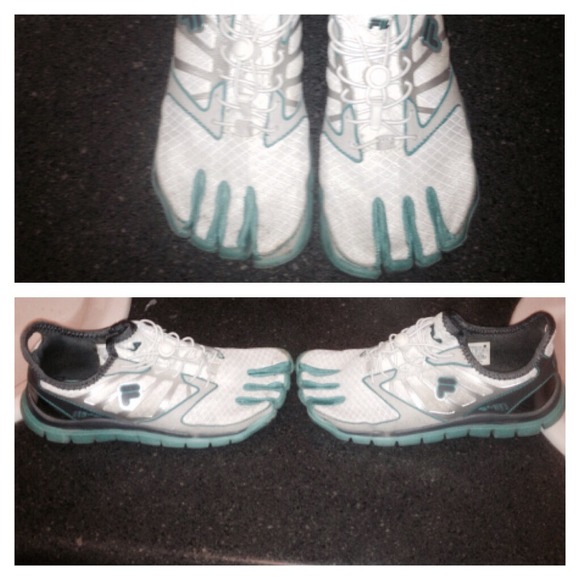 Fila skeltoes size 7