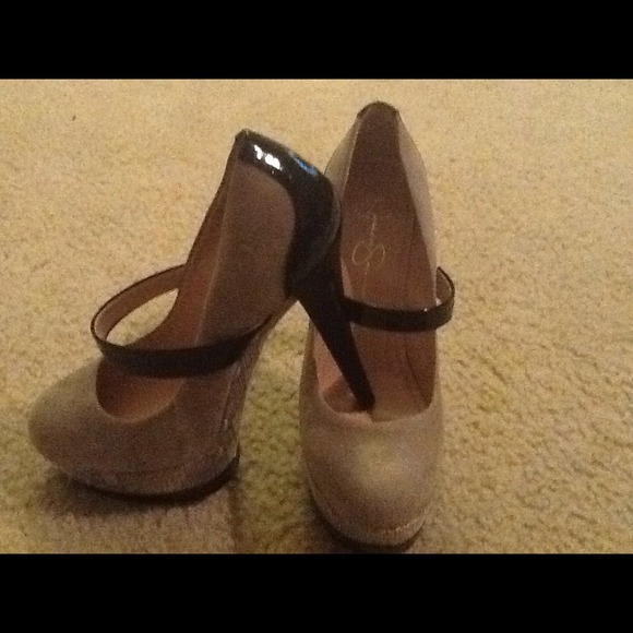 Jessica Simpson - Cheetah Heel - Picture 1 of 3