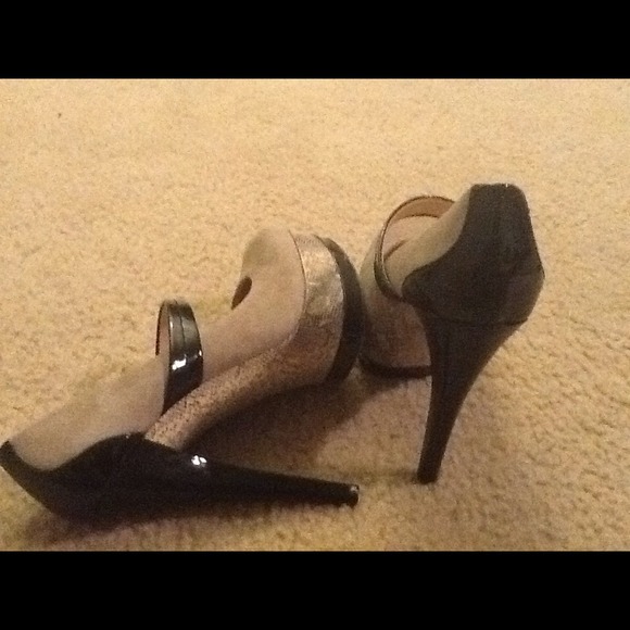Jessica Simpson - Cheetah Heel - Picture 3 of 3