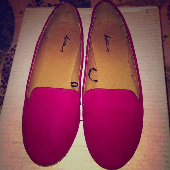 ⛔️SOLD⛔️ Hot Pink Kirra Flats size 8