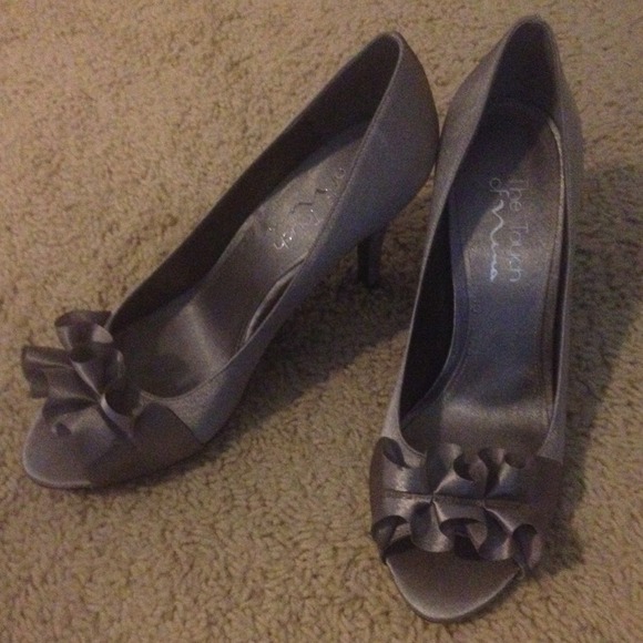 👠Metallic colored heels👠 - Picture 2 of 3