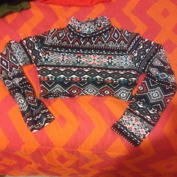 Crop top
