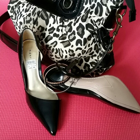 *Reduced* Point toe pumps *NIB*