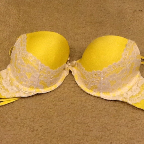 Vs bra 32dd for @steadfastanchor.