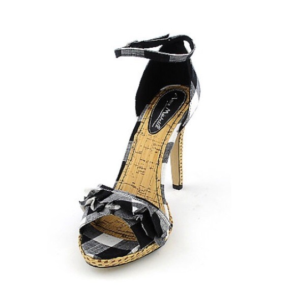 Symphony28 black plaid ankle strap heels