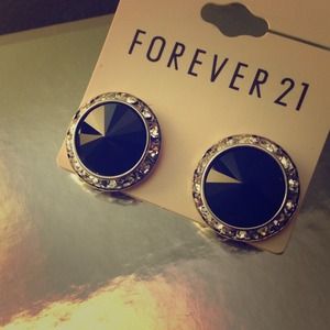 Modern medallion earrings