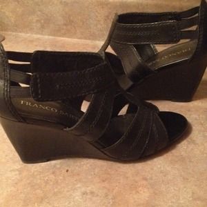 Perfect condition! Size 7 1/2 ❤️