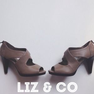 ⚡Sale!!⚡Liz & Co Apollo Crisscross Peep-toe Pumps