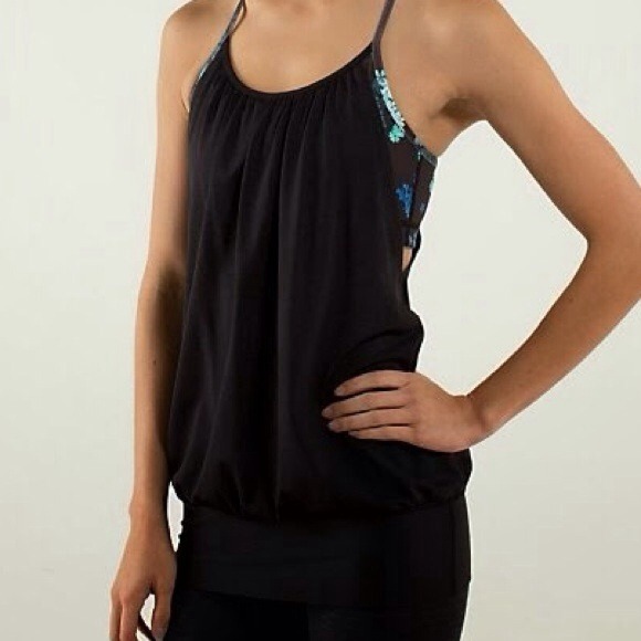 Lululemon no limits tank in petal pop sz 4