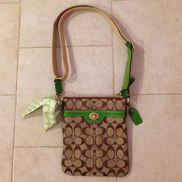 (rare) Coach Cross-body Satchel Purse - Picture 1 of 3