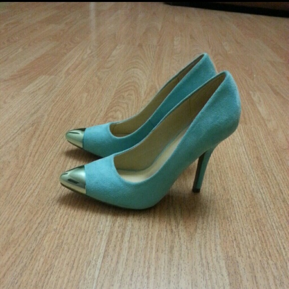 SOLD! Firm! Mint color cute heels size 6 👠 - Picture 2 of 4