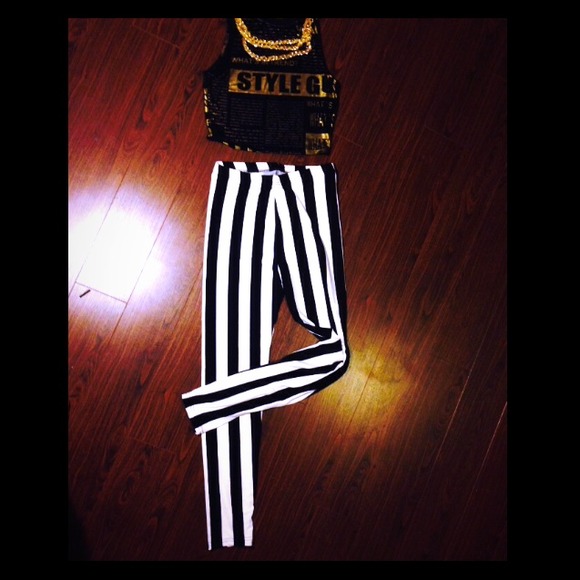 🌻🌻Striped Leggings - Picture 1 of 3