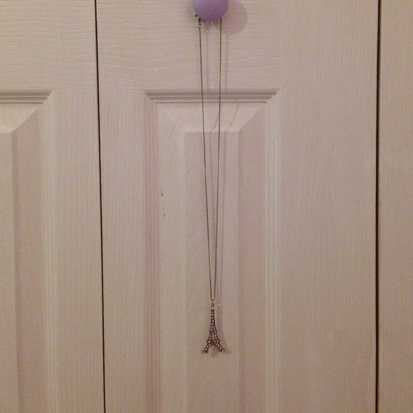 Eiffel Tower Long Necklace - Picture 2 of 3