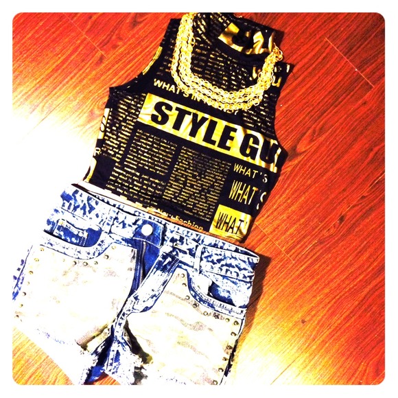 🌻🌻CROP TOP ..STYLE G