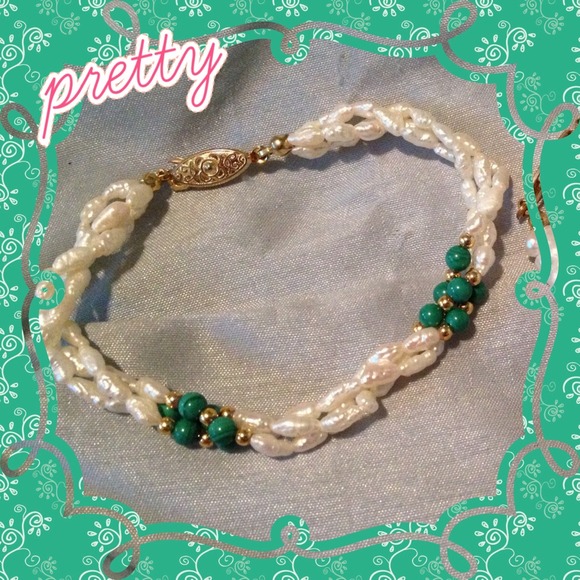 FRESHWATER PEARL BRACELET
