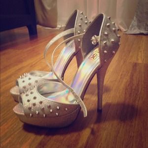 Sparkly grey heels with spikes hardly worn