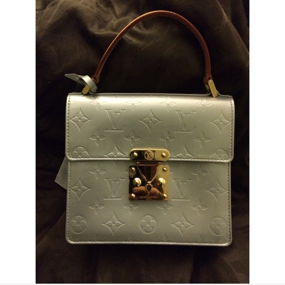 Authentic Rare Louis Vuitton spring street vernis