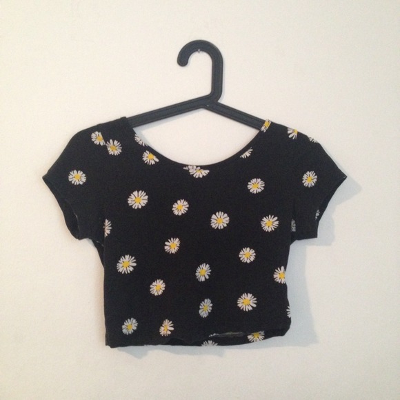 @jenners00 Daisy Crop Top
