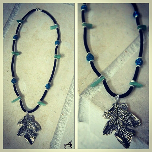 Unique & Beautiful Leaf Necklace!