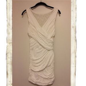 💖Date Night HP 🎉 Bebe white dress