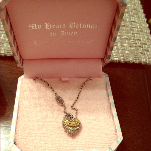 Juicy couture heart necklace
