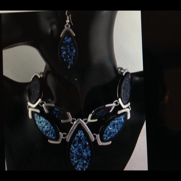 Brand new necklace and earrings set