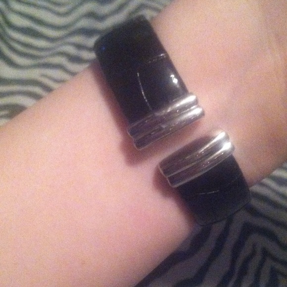 Watch - Picture 3 of 4