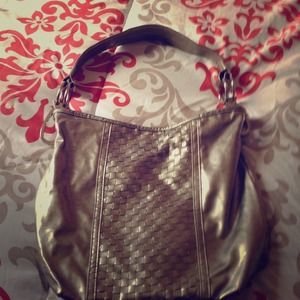 Gold woven Braciano handbag!