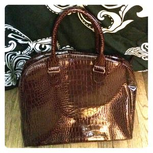 Maroon leather zip up Jessica Simpson travel tote