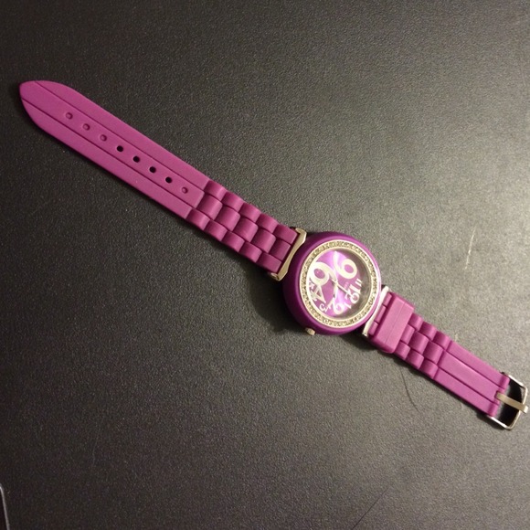Watch - Picture 2 of 2