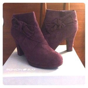 Medina wine everyday pumps by fashion bug size 7