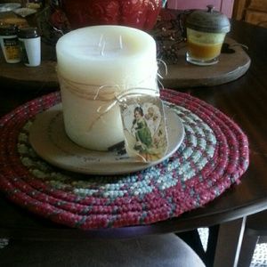 Big candle & plate