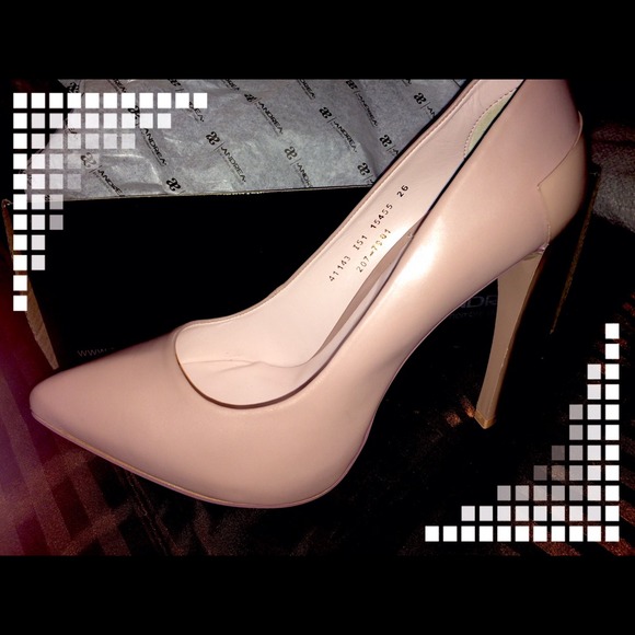 Andrea pink all leather heels - Picture 1 of 4