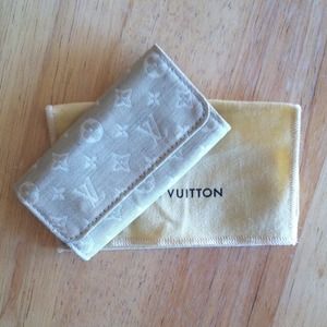 Authentic Louis Vuitton key pouch