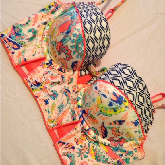 NWT !! Sexy Victoria's Secret Bralette !! - Picture 4 of 4