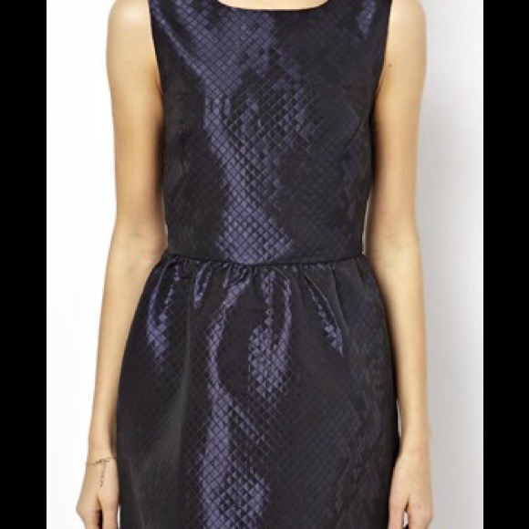 Navy Quilted Pattern Dress - Picture 3 of 3