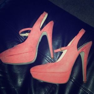 Coral sling back platform pumps