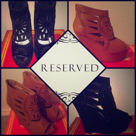 RESERVED for Linitafoi