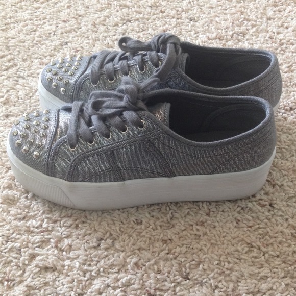 Sneakers platforms