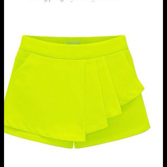 🌺HP 8/27🌺Half pleated skirt/short - Picture 2 of 4