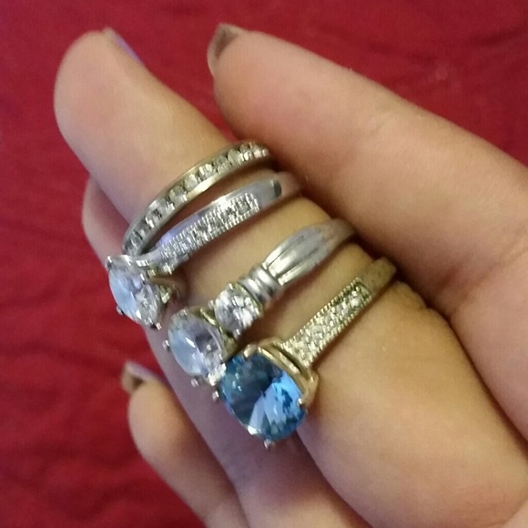 Beautiful Cocktail Rings - Picture 2 of 4
