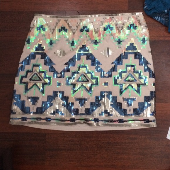 sequin skirt express XS fits small or medium