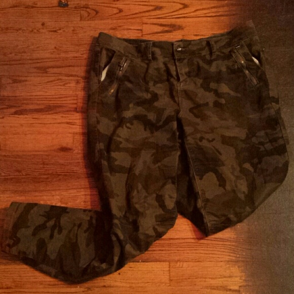 Skinny camo pants 16